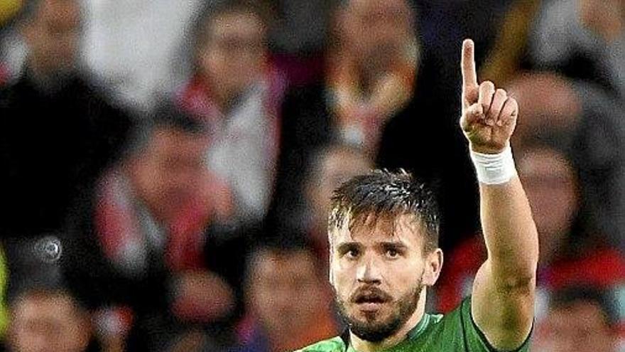 Cristian Portu celebra el primer gol que marcó en Granada el domingo