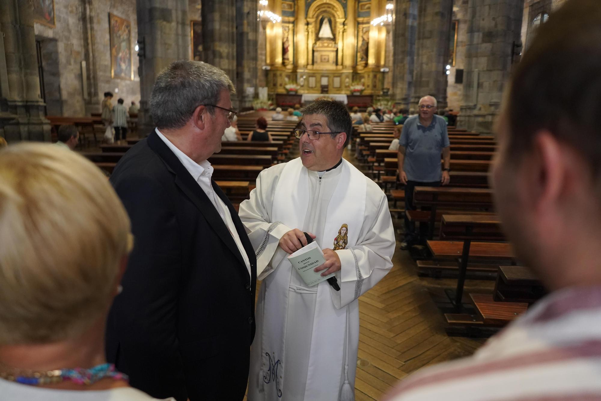 En imágenes: Ofrenda floral del circo a la Virgen de Begoña