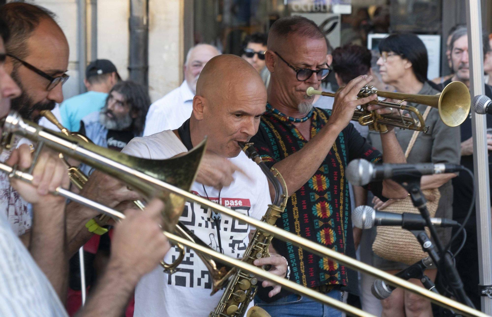 En imágenes: XXV Minijazz Café Dublín con Playa Canalla & Boston Kamikazes