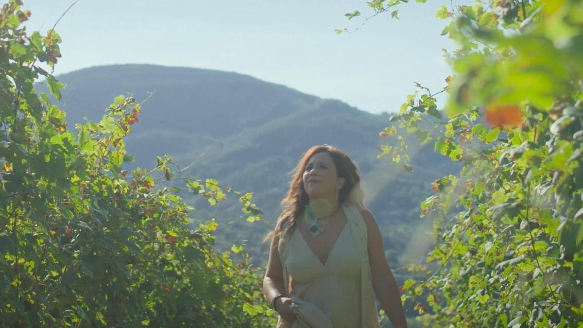Ane Goienetxe lanza su primer disco en euskera Itzulera(k), un renacer tras un duro accidente