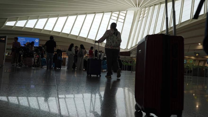El aeropuerto de Bilbao desafía los retrasos y se coloca entre los más puntuales