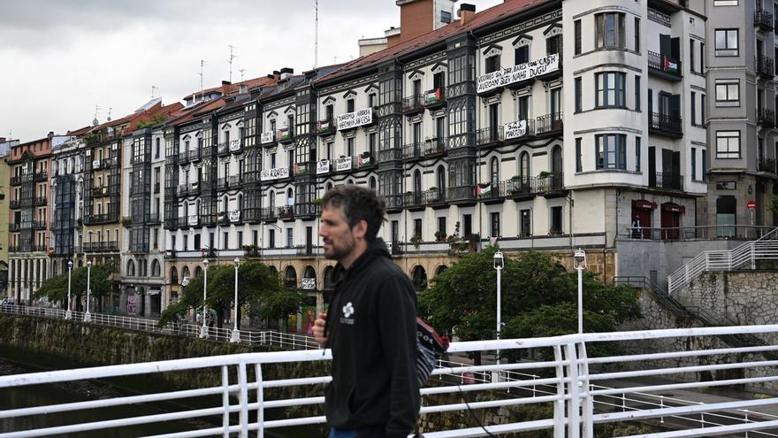Urko, vecino de Marzana: &quot;Están convirtiendo la zona en un parque temático solo para turistas, nos quieren echar del barrio&quot;