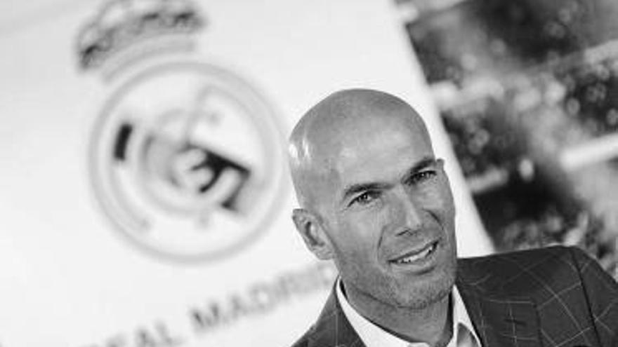 Zidane releva a Benítez