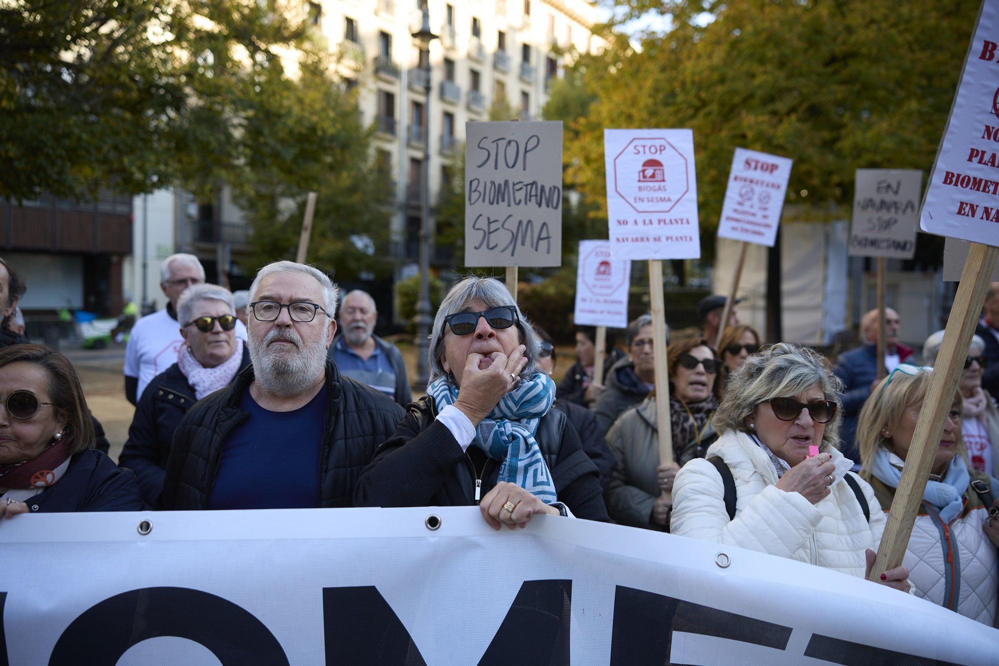 Sustrai Erakuntza, ante el Parlamento de Navarra "por una planificación democrática de la biometanización"