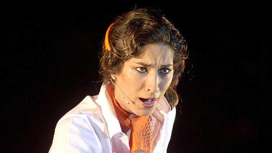 Estrella Morente, en un momento de la representación del espectáculo &#039;Pastora 1922&#039;.