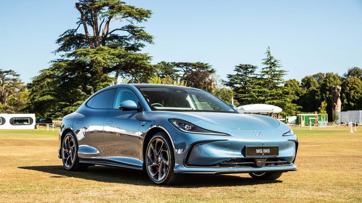 MG IM5 EXTERIOR