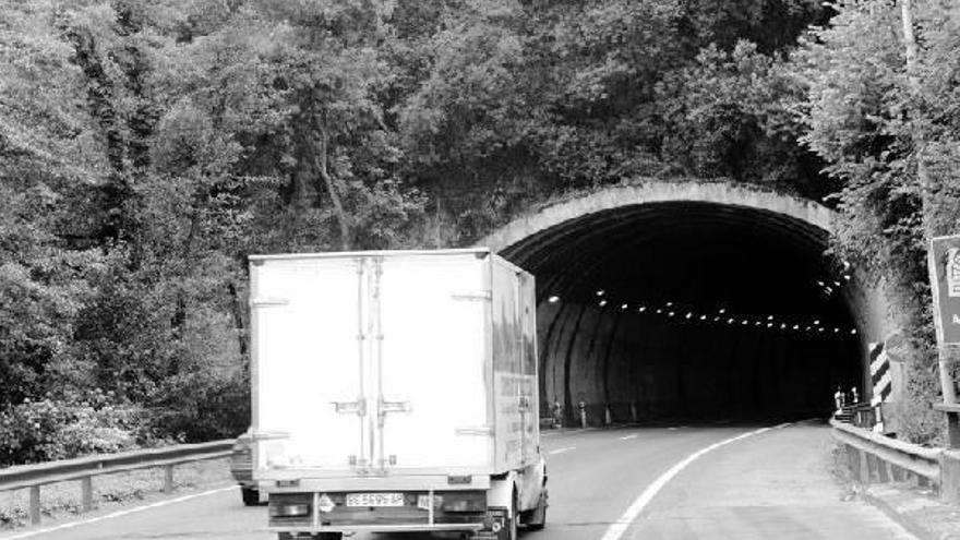 La supresión del viaducto de Carlos I tendrá que esperar al año 2016