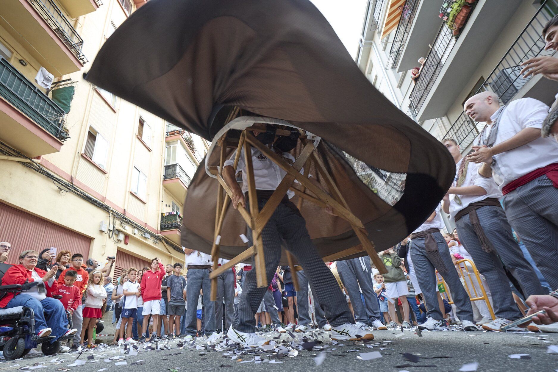 Fotos de la despedida de los gigantes en fiestas de Burlada