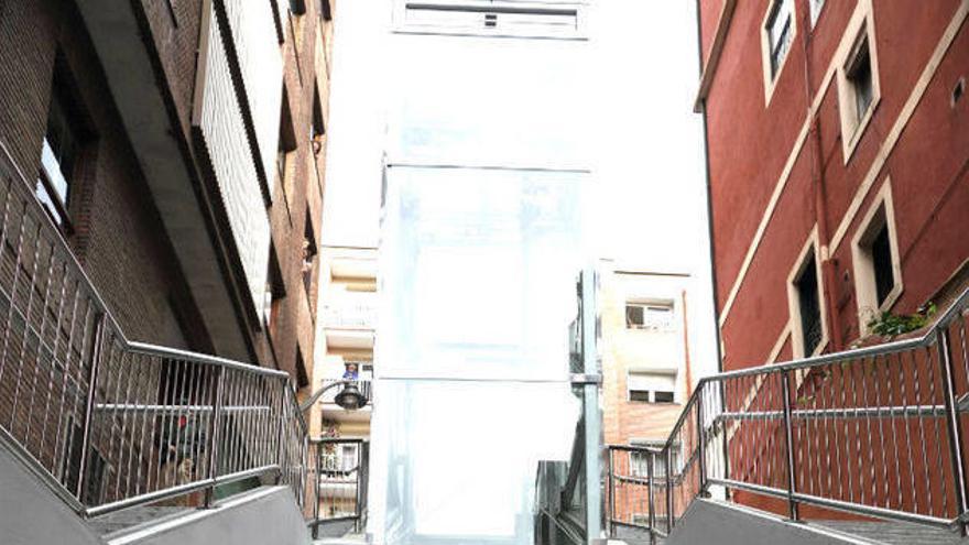 Un nuevo ascensor aumenta las conexiones de Arangoiti con Deusto