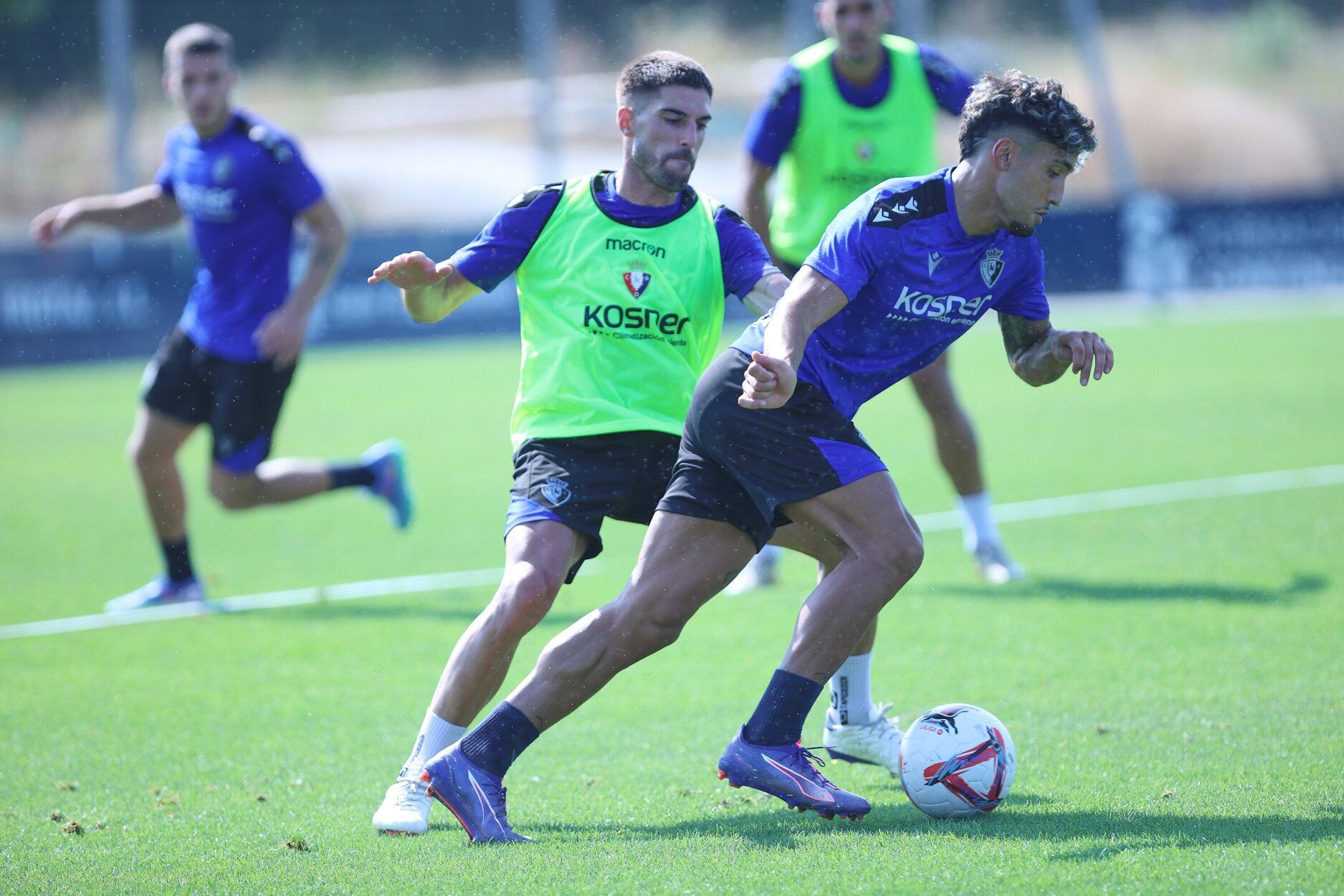 Fotos / Osasuna trabaja con intensidad en el entrenamiento de este miércoles