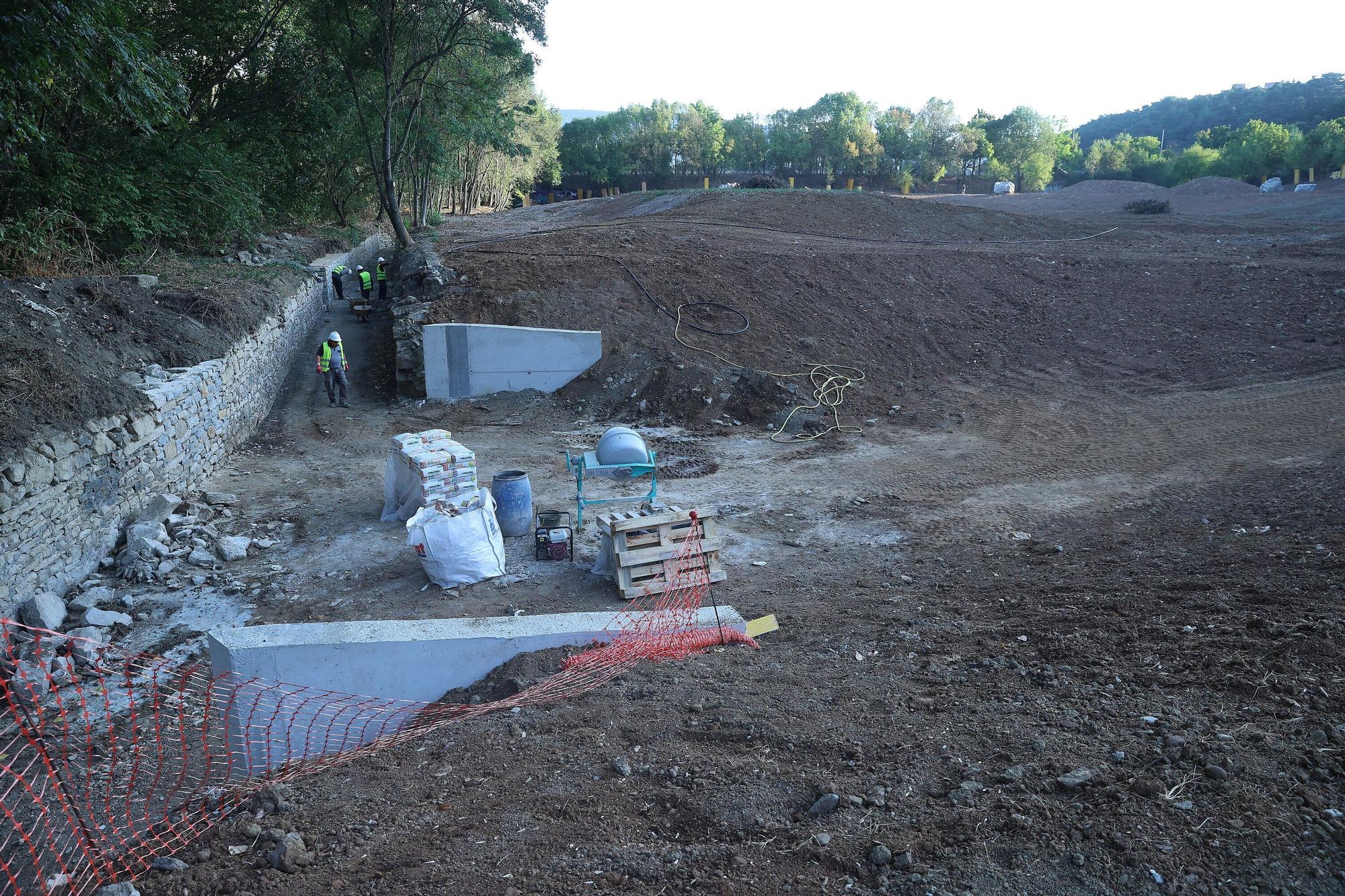 La reserva fluvial del molino de Ilundáin toma forma con la limpieza del canal y los movimientos de tierra