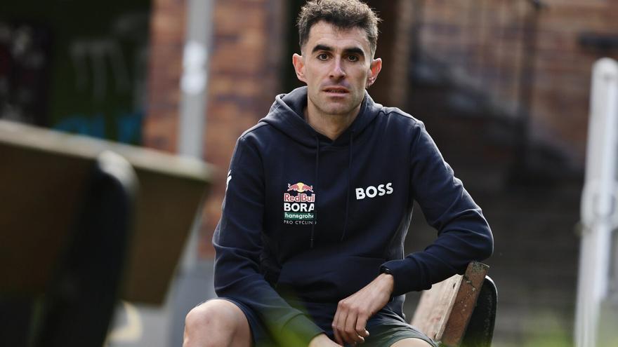 &quot;Nuestros ciclistas pertenecen a la élite mundial, pero son todos súper humildes&quot;