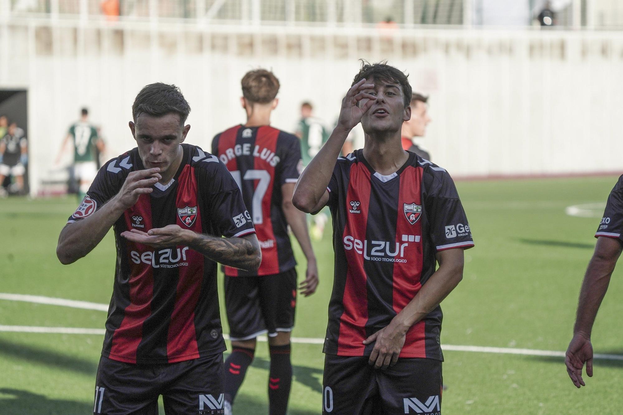 En imágenes: El Arenas no logra pasar del empate ante el Cacereño