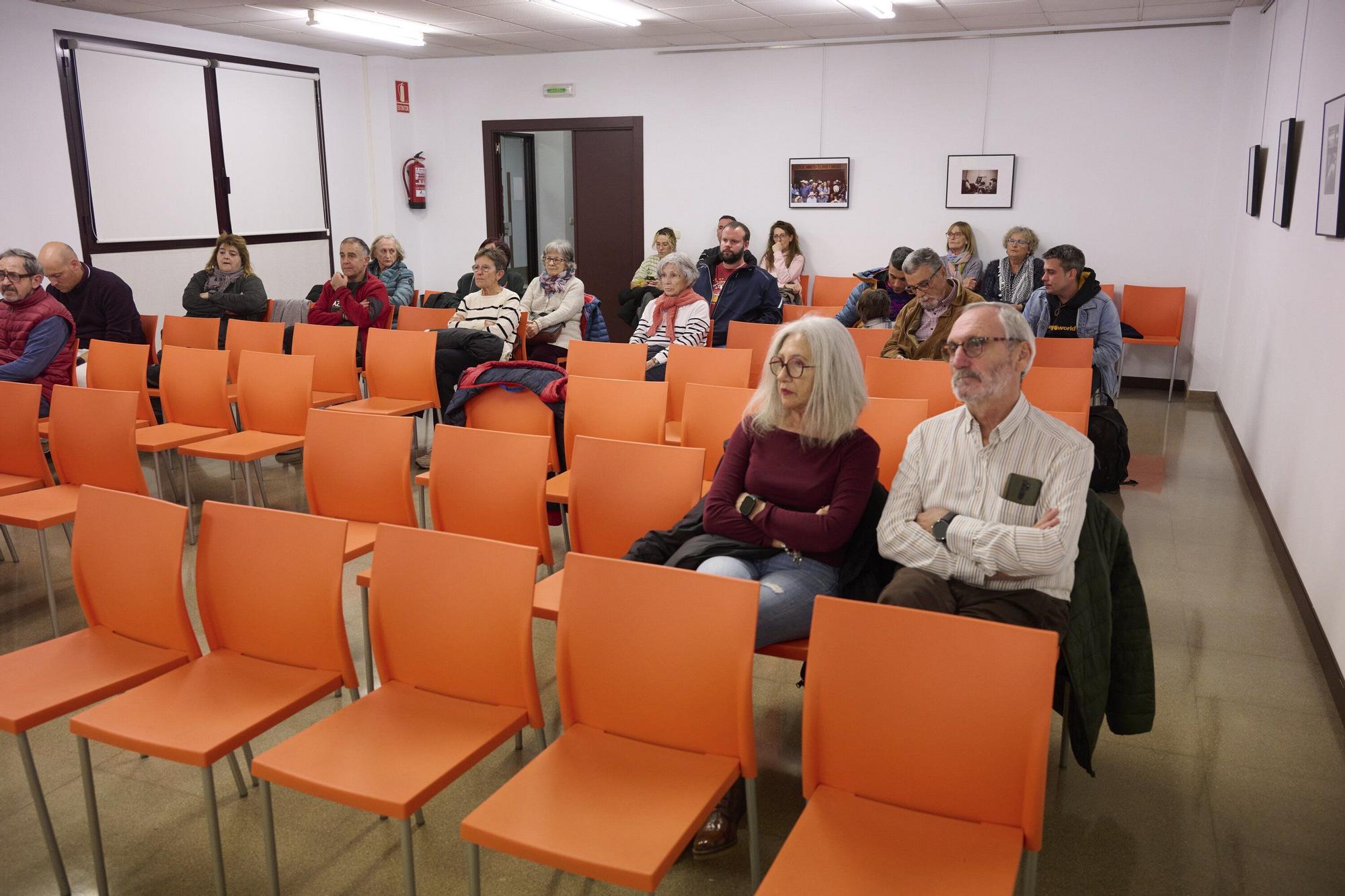 Fotos de la iniciativa vecinal 'Barañáin Despierta-Barañain Esnatu'