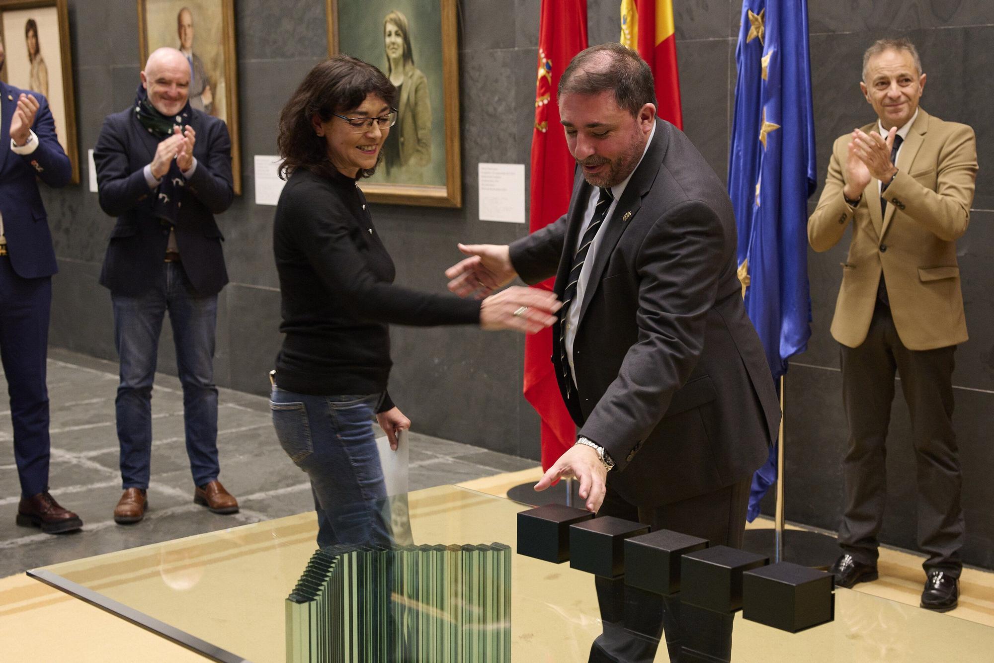 Homenaje a los funcionarios jubilados del Parlamento de Navarra