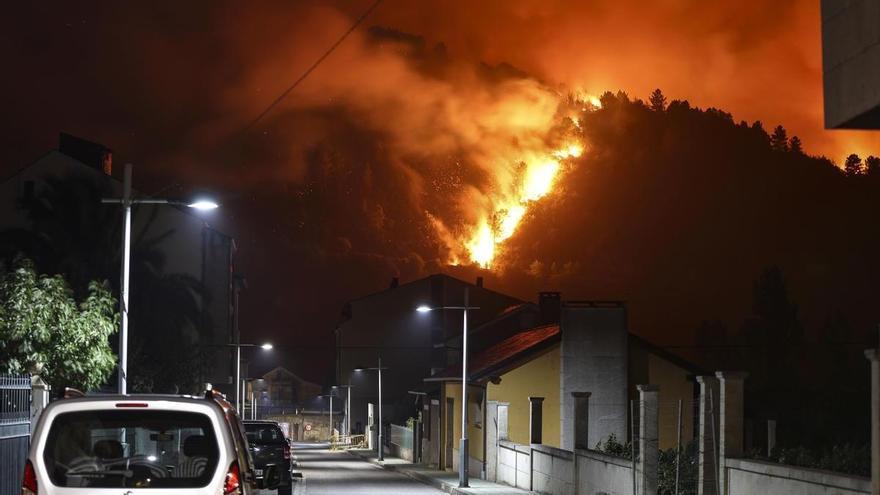 La hija de una dirigente del PSOE de Ourense lanzó fuegos artificiales en su boda en plena oleada de incendios