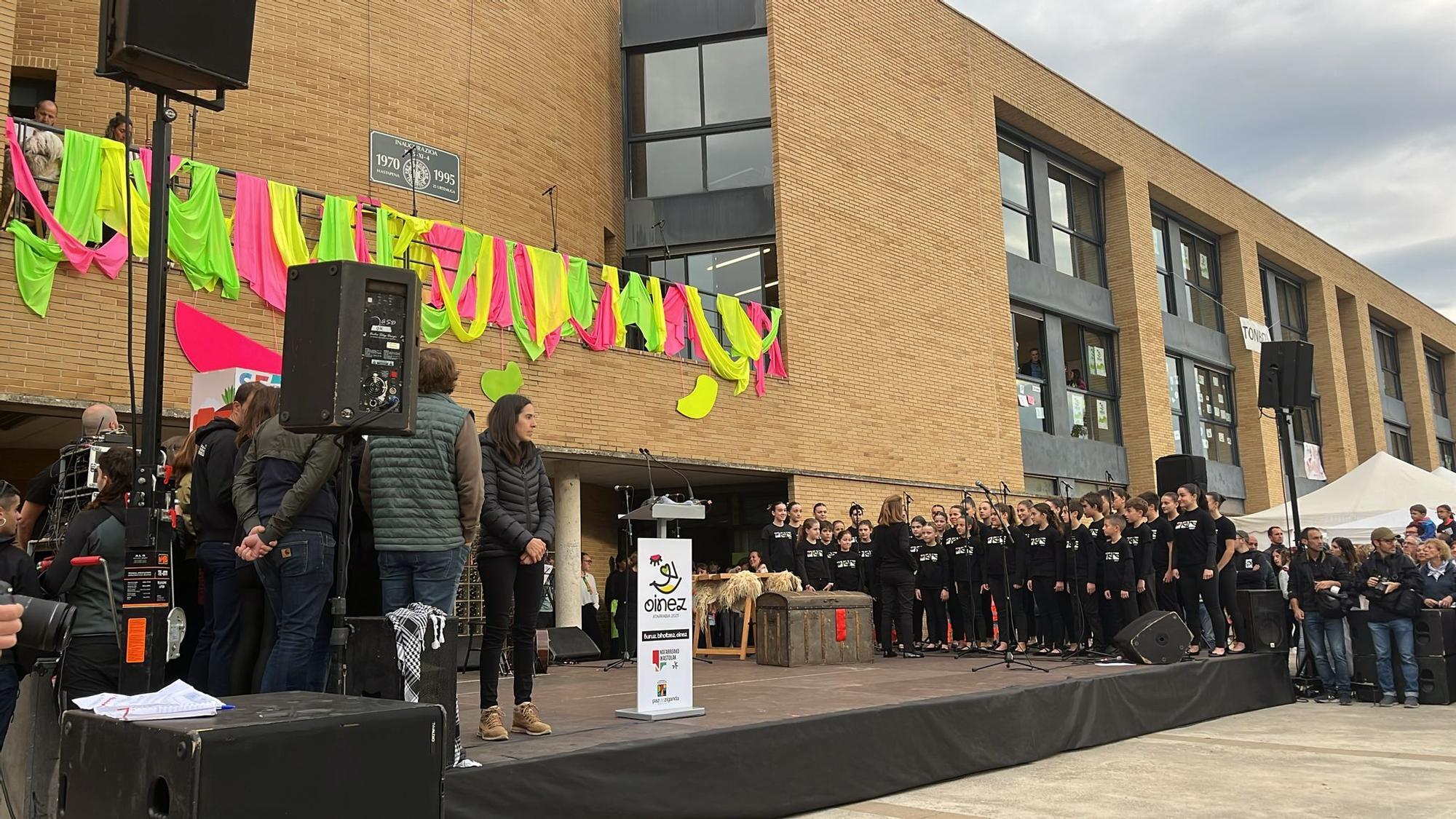 Acto de apertura del Nafarroa Oinez 2025 en Villava-Atarrabia.