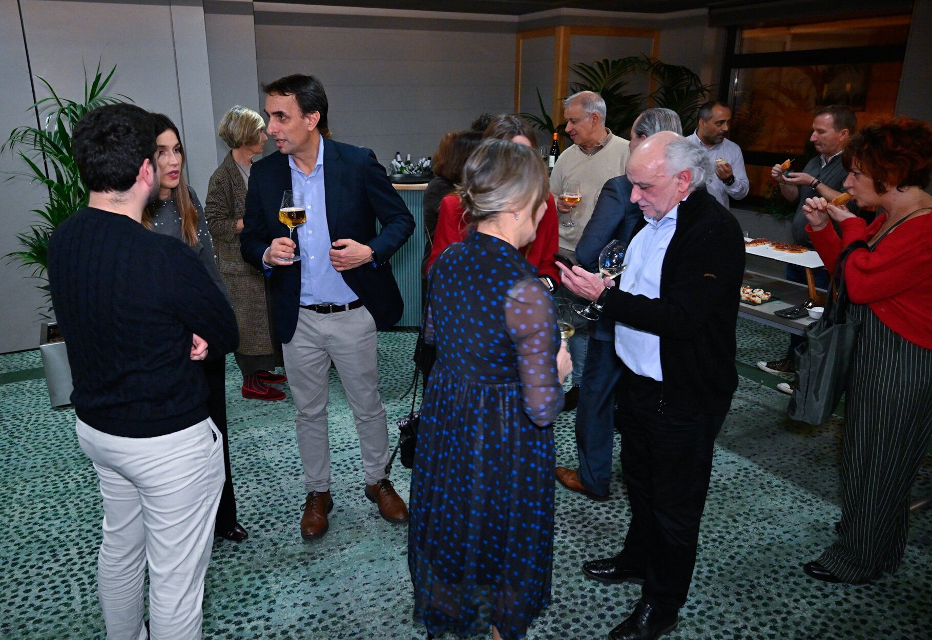 Brindis de Navidad del mundo publicitario