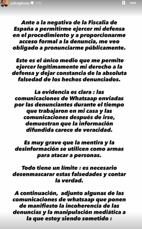 Julio Iglesias publica mensajes de 'WhatsApp' enviados por sus exempleadas.