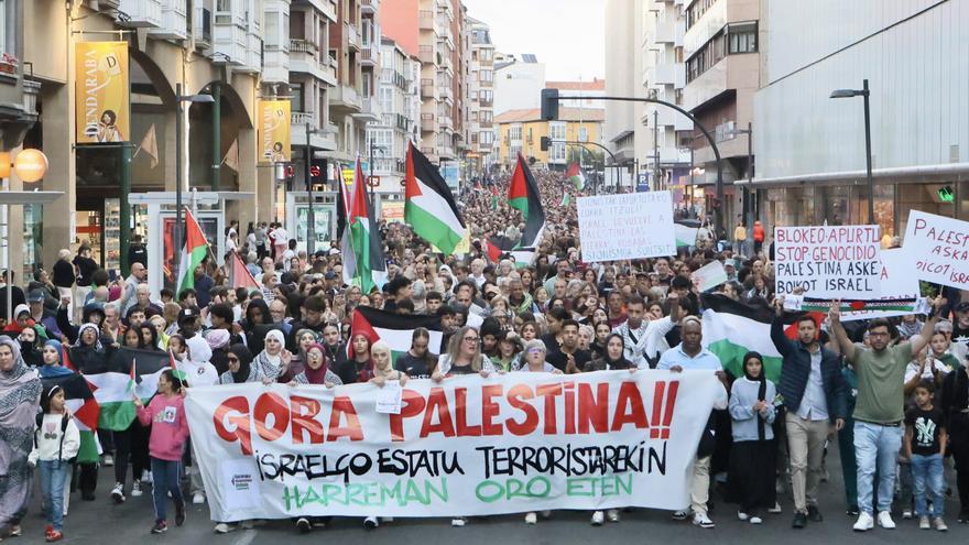 Miles de personas en Gasteiz se movilizan contra el genocidio y en favor del pueblo palestino