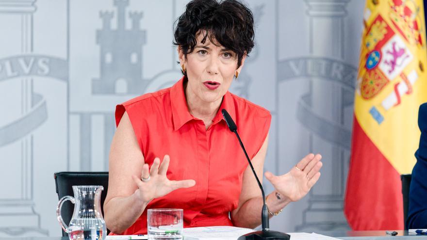 El Gobierno español aprueba la Ley de Inteligencia Artificial: multas de hasta 35 millones y veto a los 'deepfakes' sexuales