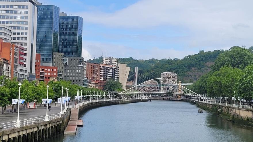 Bilbao cierra temporalmente el pantalán de Pío Baroja y reubica las rutas turísticas por la ría