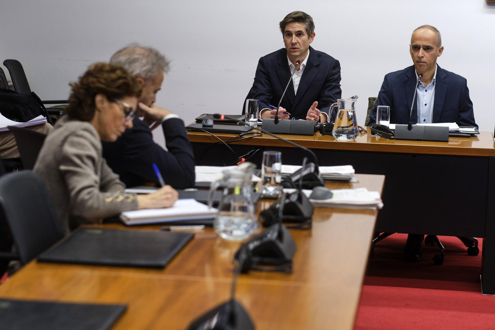 Los redactores del proyecto de los túneles de Belate, en la comisión de investigación