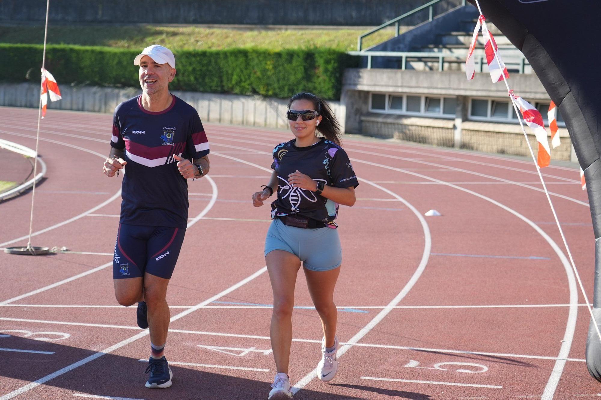 Basauri arropa a Yeray González en la final de su reto '12 maratones en 12 meses' por la asociación CNTTB1