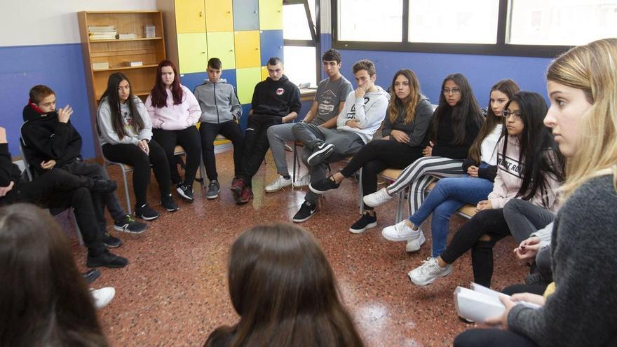 Talleres para acercar a los jóvenes al mundo laboral y de la vivienda
