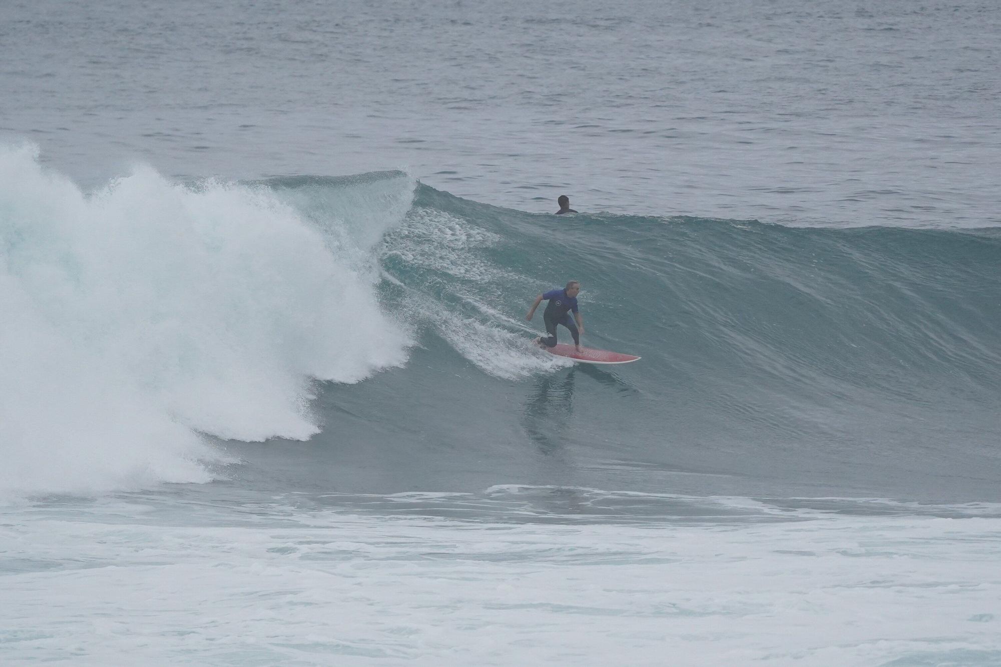 En imágenes: "La comunidad del surf está como loca, suele haber pocos días al año con olas como estas"