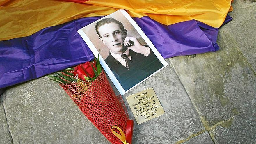 Tropezones como homenaje a víctimas de la represión en Tafalla y Olite