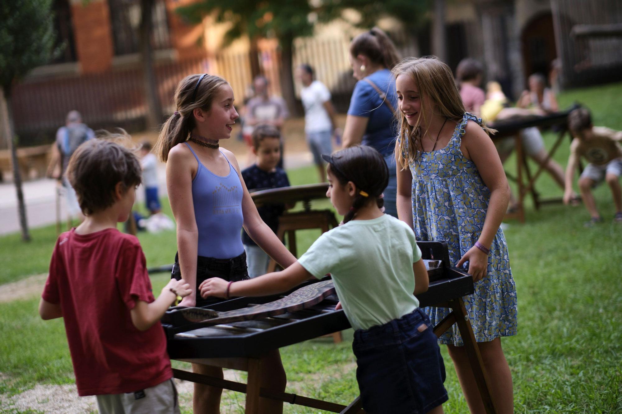 Fotos de los juegos infantiles del Palacio de Ezpeleta