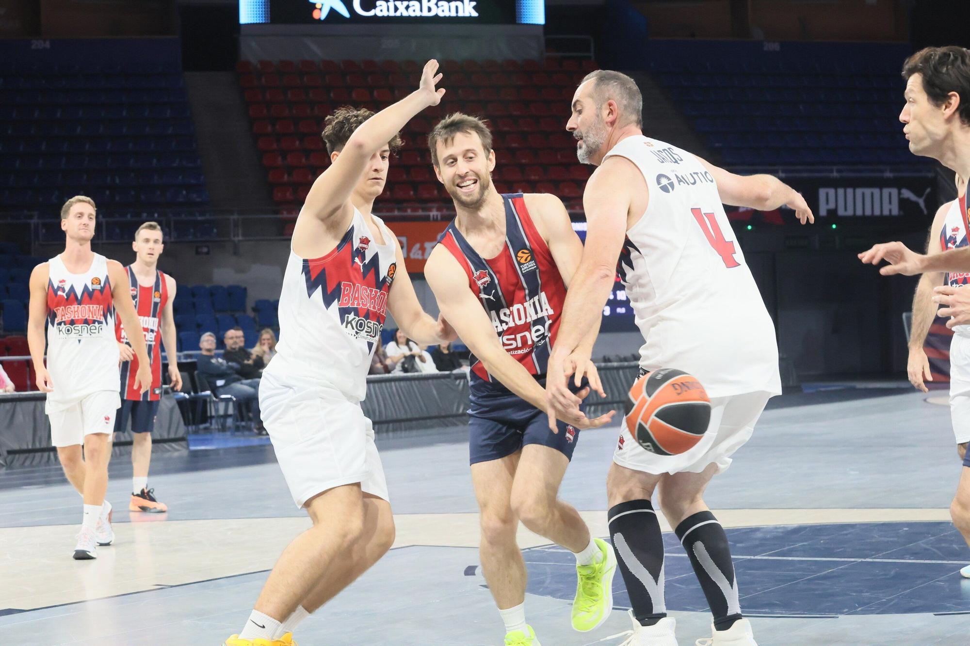 En imágenes: Sueño cumplido para 30 aficionados del Baskonia