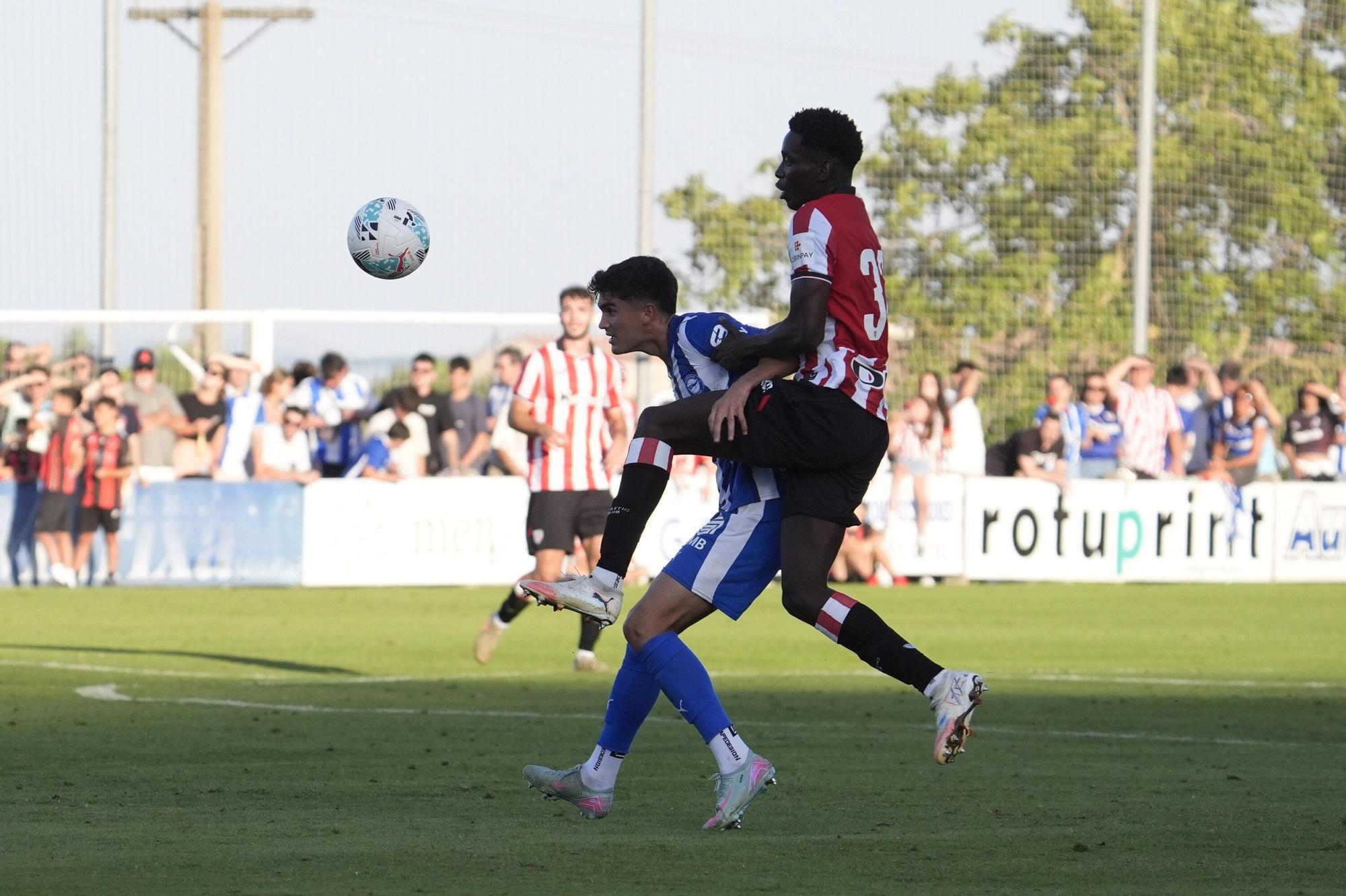 En imágenes: Ilusionante estreno del Alavés en Laguardia (1-0)