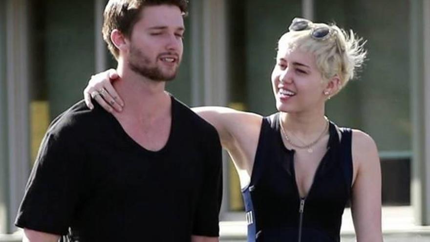 Miley Cyrus y Patrick Schwarzenegger.