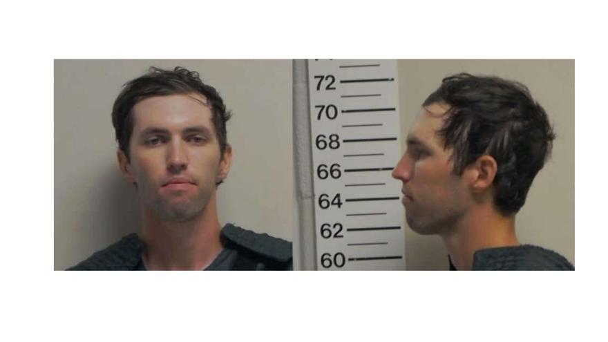 El acusado de asesinar a Charlie Kirk es identificado como Tyler Robinson, de 22 años