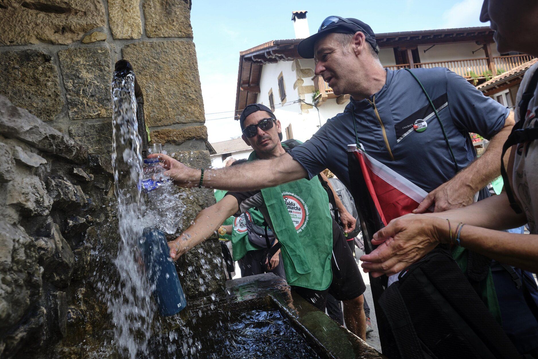 Fotos de la séptima etapa de la marcha propalestina por Navarra, desde Eltzaburu hasta Doneztebe