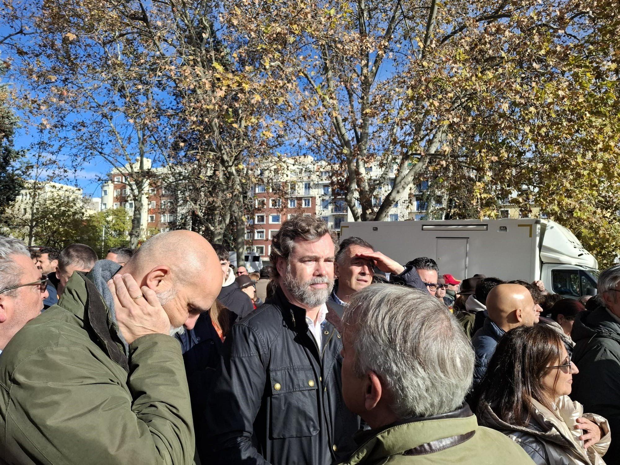 En imágenes: Miles de personas inundan con banderas de España la protesta del PP en Madrid para pedir elecciones anticipadas