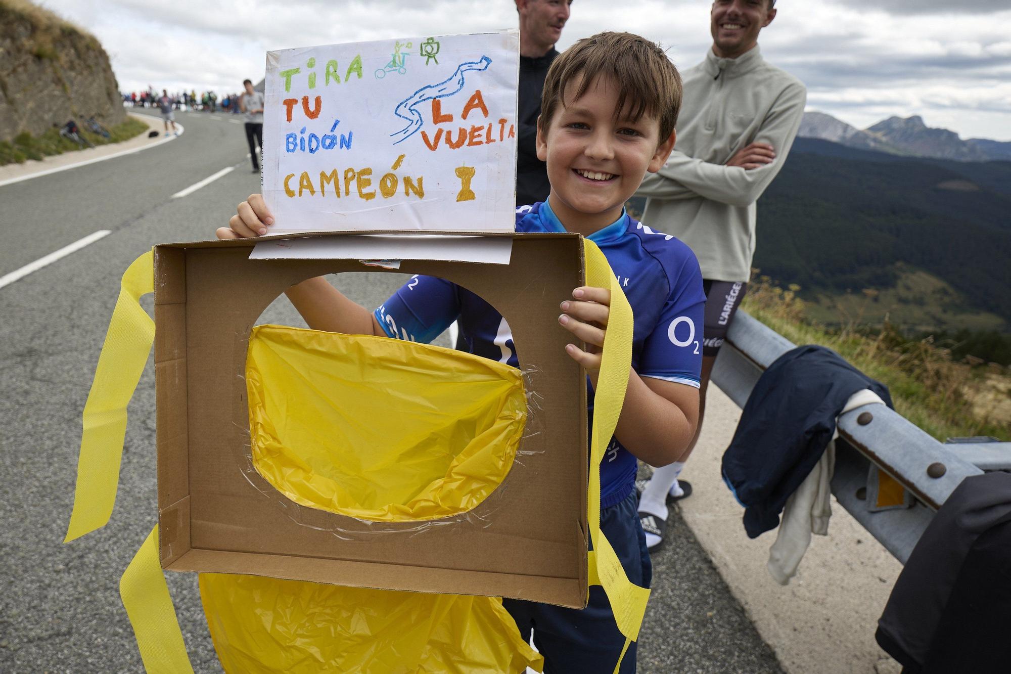 Fotos de la etapa navarra de La Vuelta 25 entre Sendaviva y Larra - Belagua