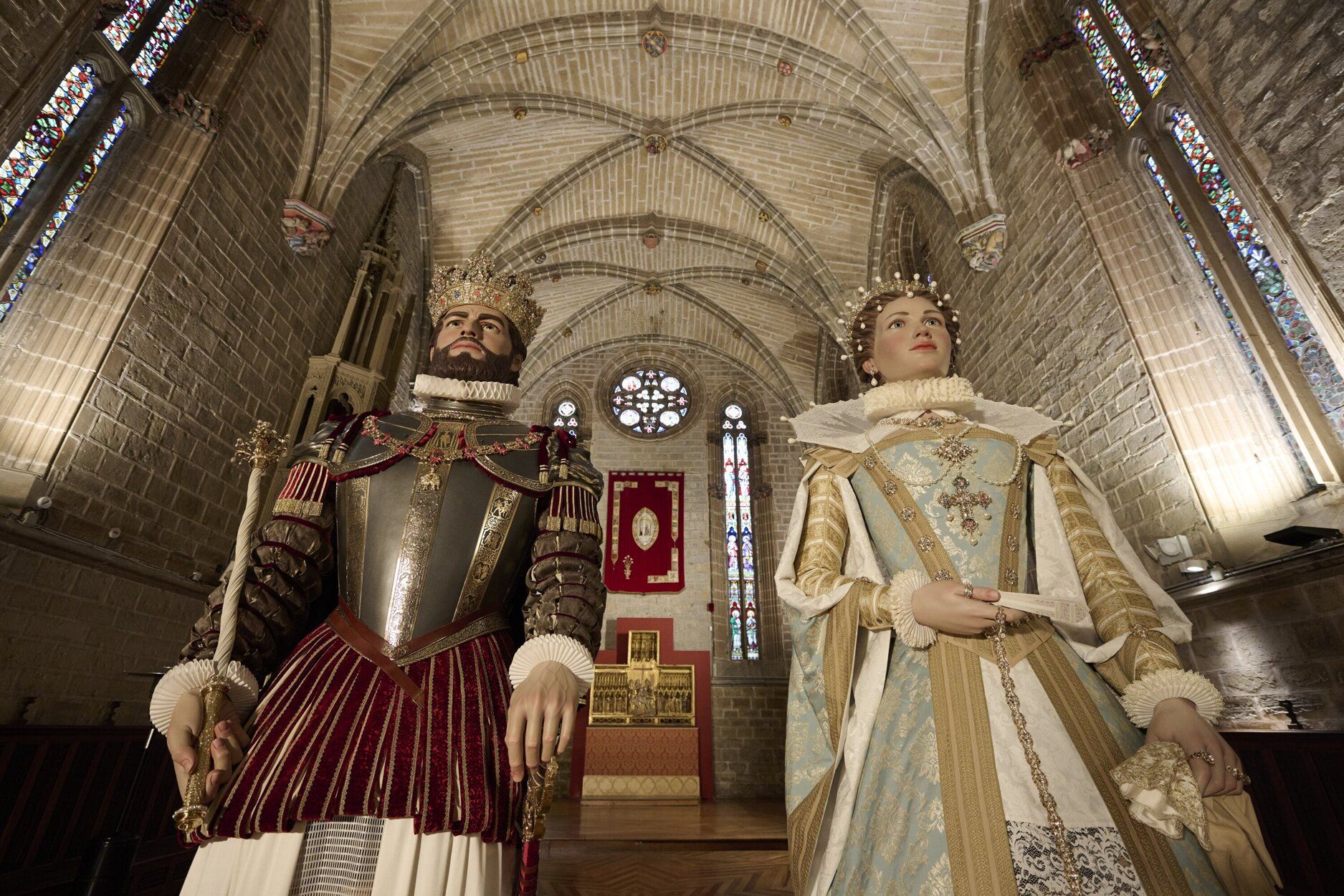 Presentación de las dos nuevas figuras de los gigantes de la Catedral de Pamplona.