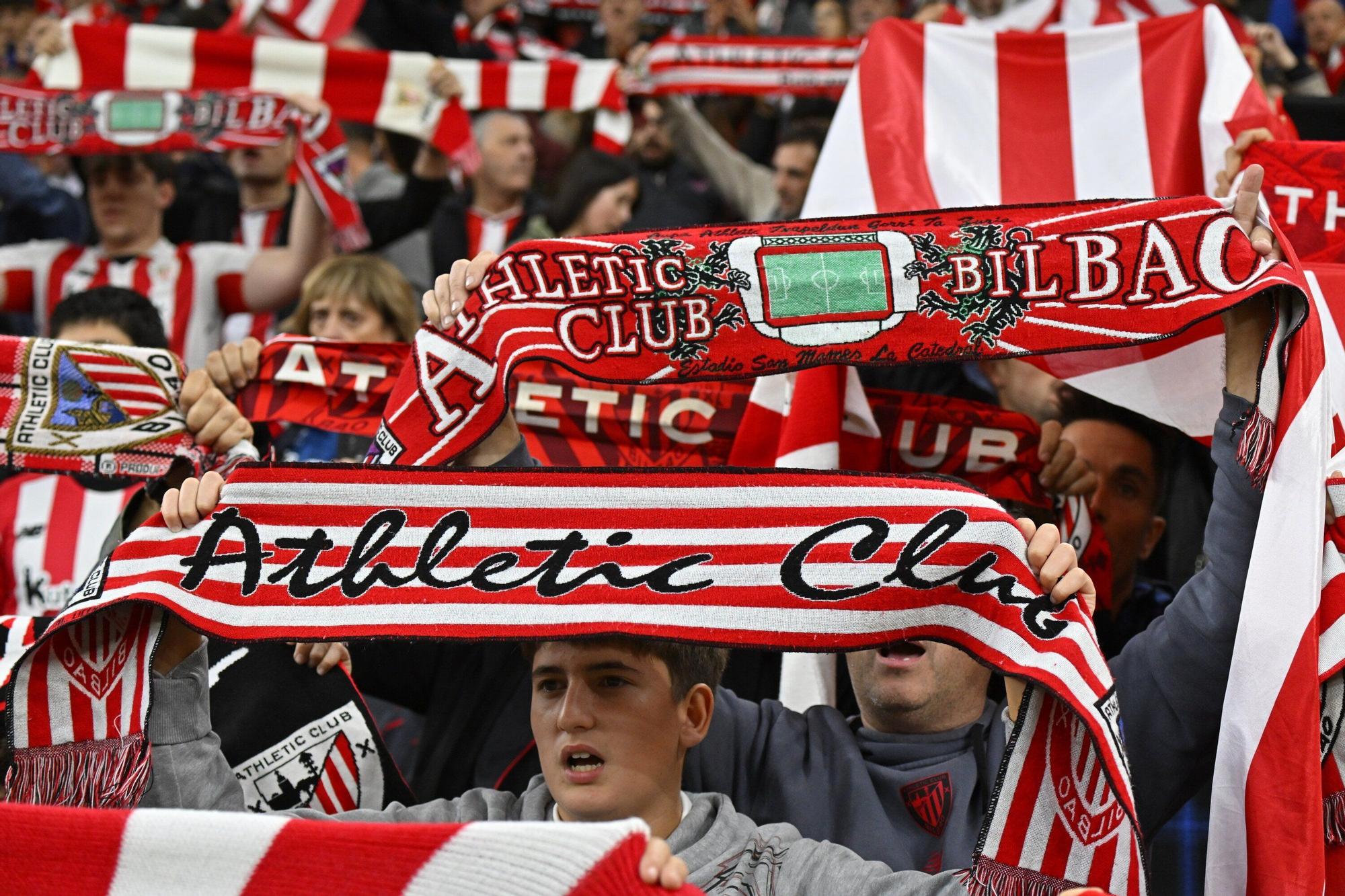 En imágenes: búscate en nuestra galería de la grada del Athletic-Getafe