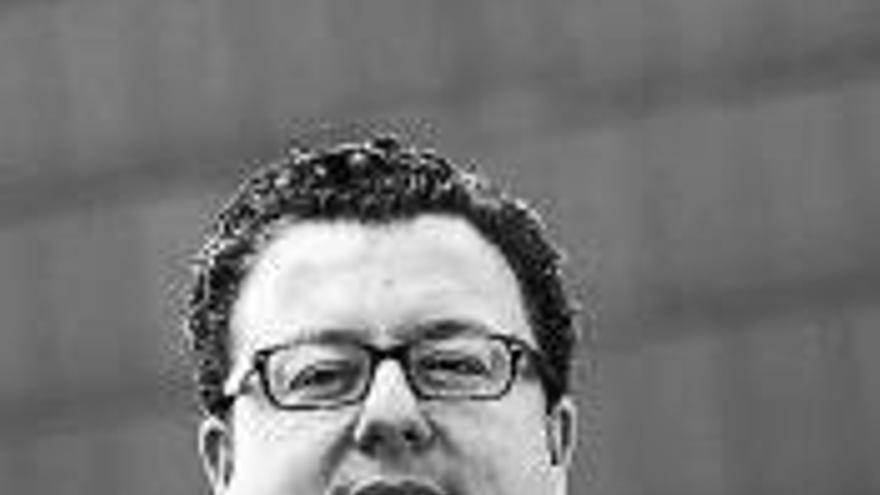 Carlos Medrano.