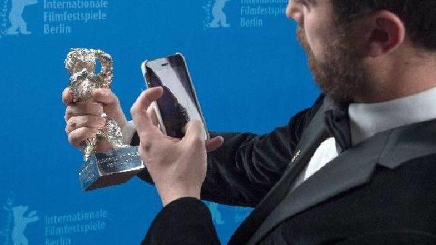 Oso de Oro para la iraní ‘Taxi’, amable versión de cine denuncia