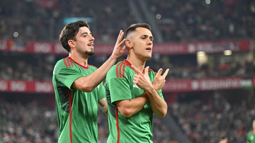 Directo | Izeta marca el tercero en su debut con Euskal Selekzioa y sentencia el partido