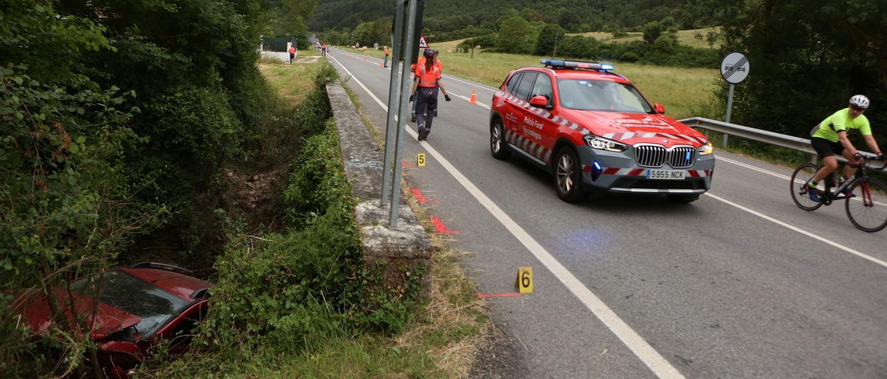 Fotos del lugar del accidente mortal en Esteribar