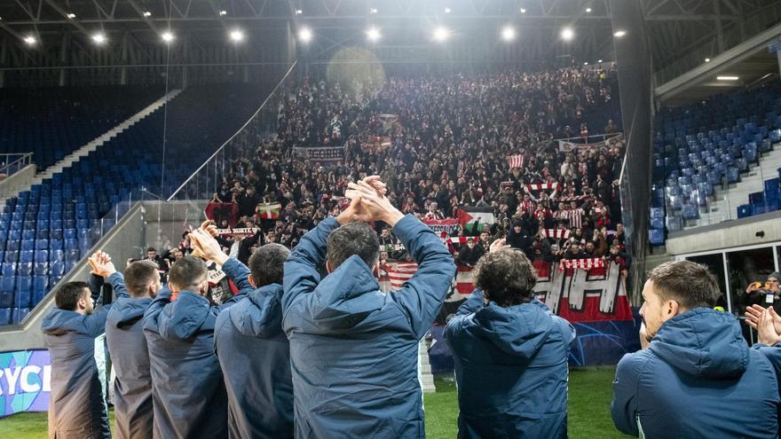Así vivió la afición del Athletic el partido: del silencio a la locura