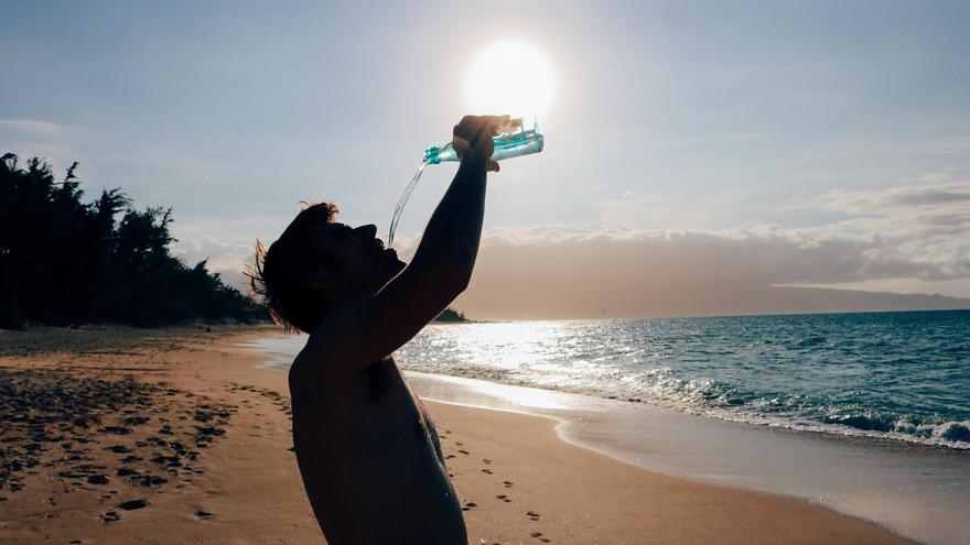 Los errores que cometemos al beber agua y que afectan a tu salud