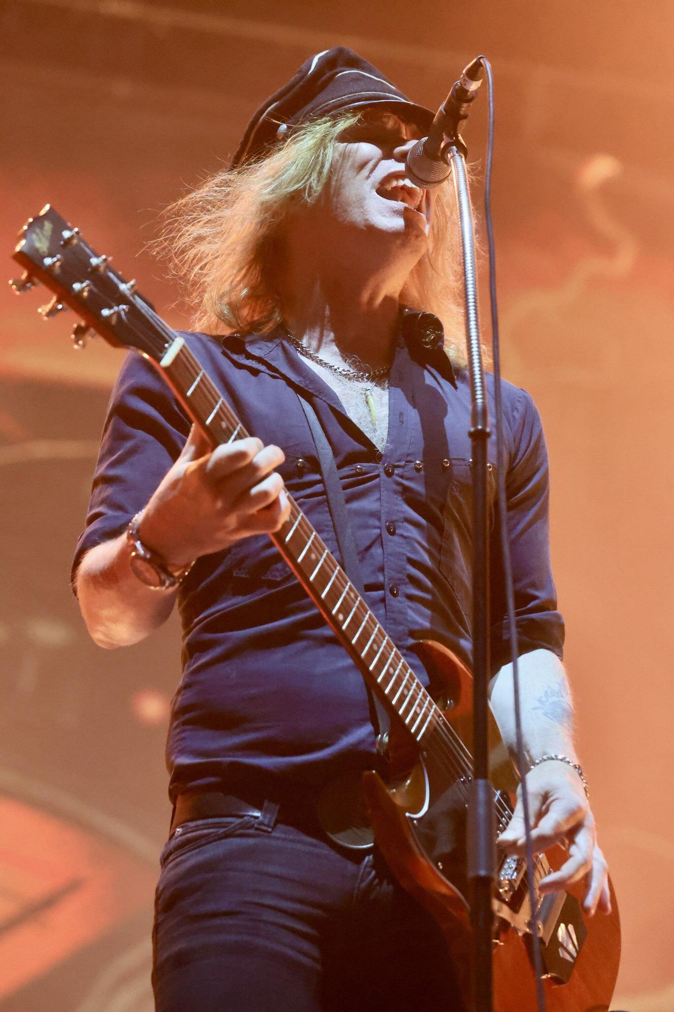En imágenes: así están siendo los conciertos de este sábado del Azkena Rock Festival