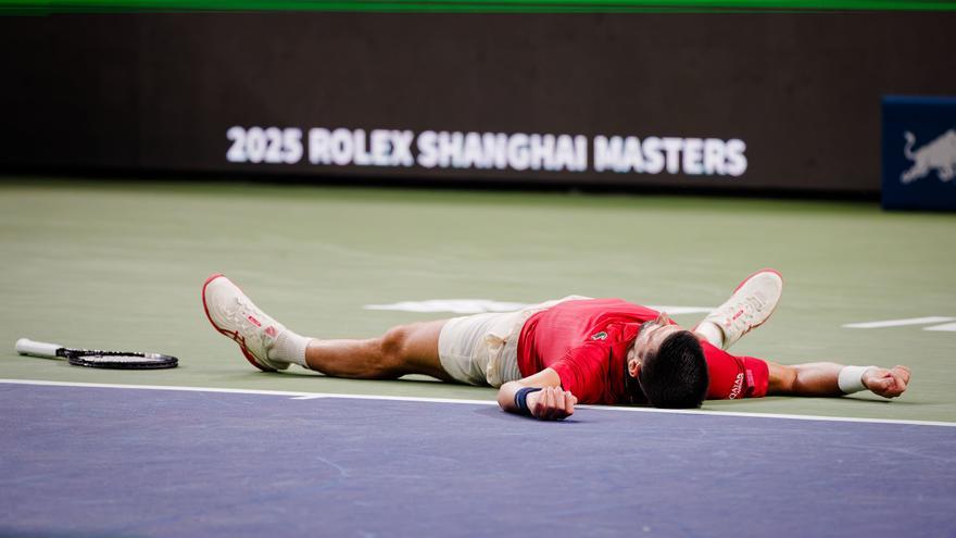 Djokovic protagoniza un nuevo momento dramático en Shanghái