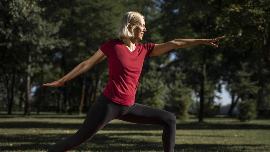 Las ‘Quedadas Deportivas’ programan yoga, senderismo y pádel para la temporada de verano